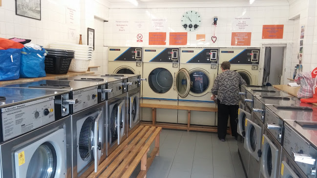 King Square Launderette - Laundry service
