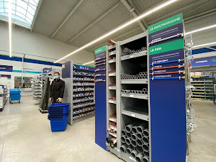 Photo n°14 de CEDEO Dunkerque : Sanitaire - Chauffage - Plomberie à Dunkerque (Fournisseur de matériel d'éclairage scénique)