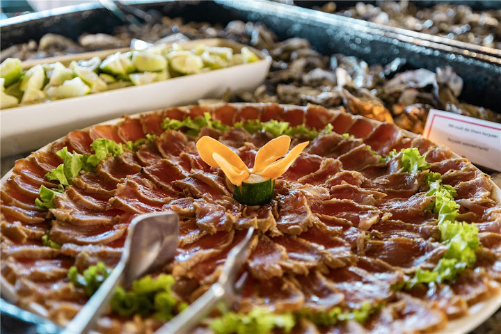 Hilton Moorea Lagoon Resort & Spa by null