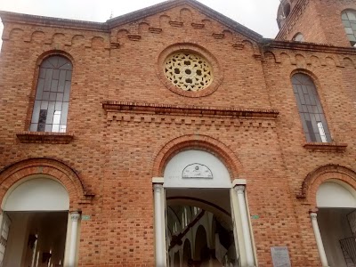 Photos of El Triunfo Main Park