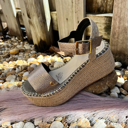halma shoes - Visual