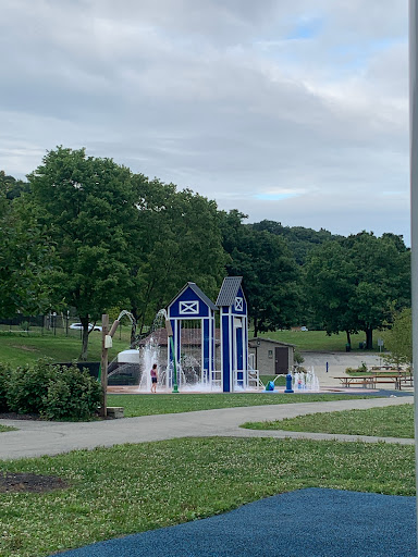 Deer Lakes Park - Thumbnail