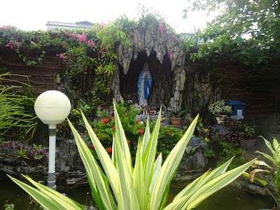 Photos of Regina Pacis Church