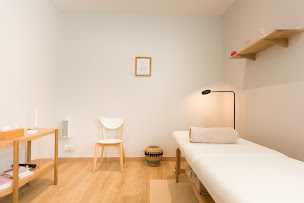 Photo n°4 de Centre Amena Méditation Reiki Yoga Soins énergétiques à Lattes (Professeur de yoga)