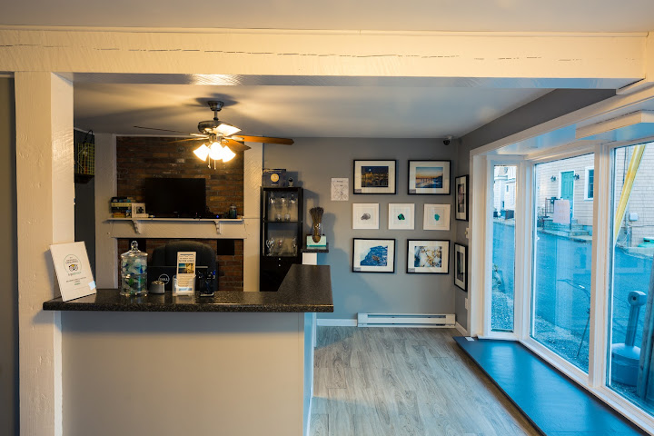 Bearskin Neck Motor Lodge by null