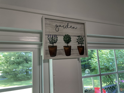 The Old Barn Door Home Decor