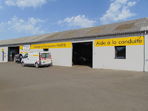 Photo n°2 de Garage Carrosserie Hartis à Tinchebray-Bocage (Atelier de réparation automobile)
