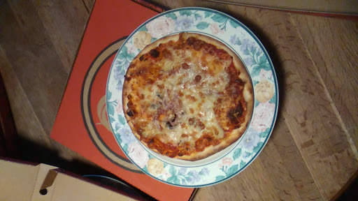 Photo 2 - Pizza Mirecourt