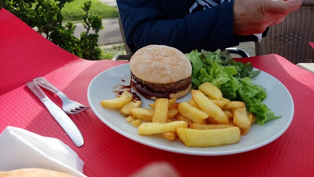 CHEZ PATOU
