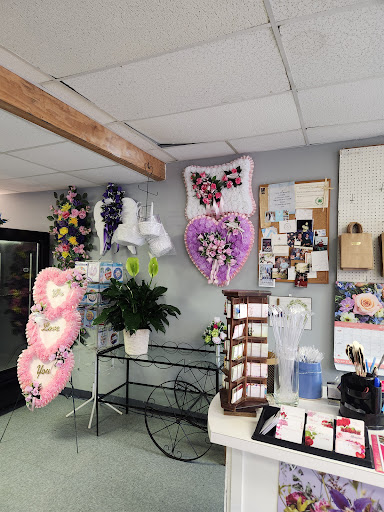 Scarlett's Flowers & Gift Baskets - Thumbnail
