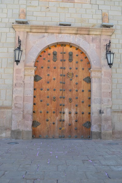 Photos of San Mart&iacute;n