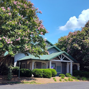 Photo of Southeast Community Animal Hospital Todas