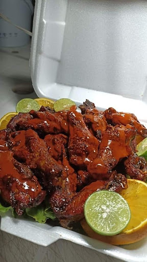 ALITAS A LA BBQ LA CHAPIS Gallery - Mexico