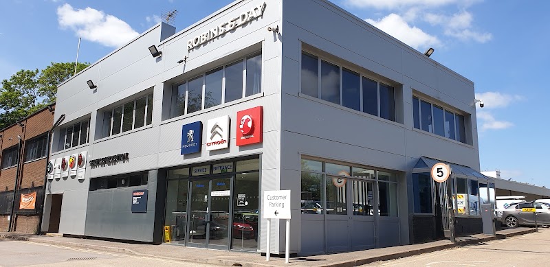 Stellantis &You Vauxhall Brentford photo 2