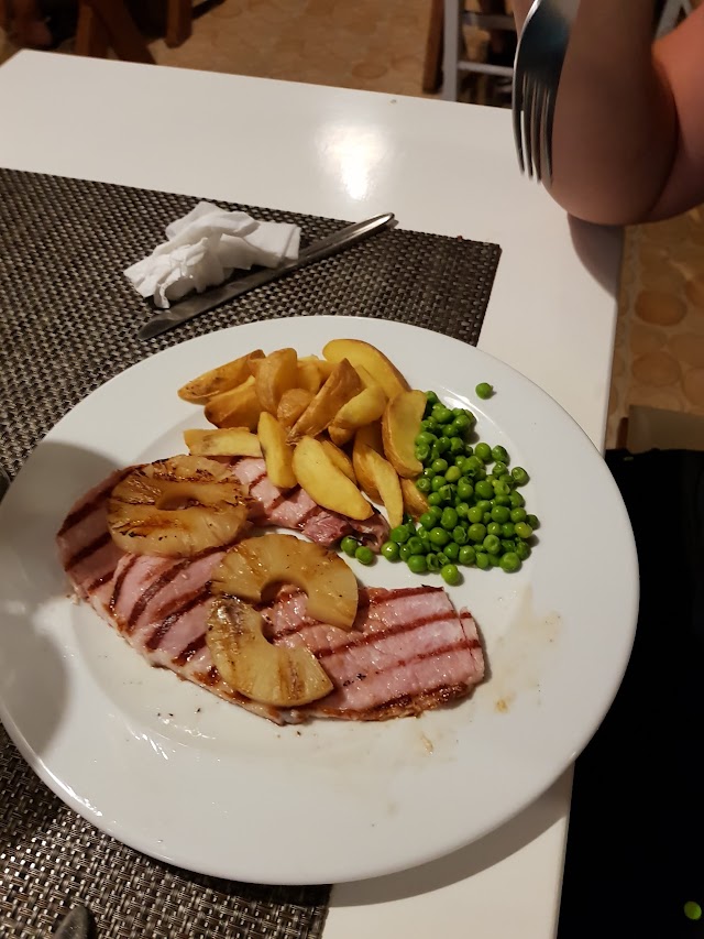 Woody's Cafe/Bar Restaurant