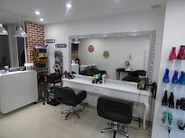 Yonathan's - Coloriste Expert à Paris à Paris