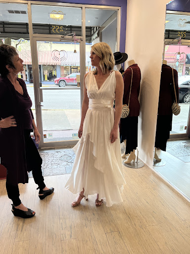 Heart & Hands Boutique and Bridal - Thumbnail