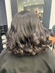 Photo n°7 de Racine Coiffure à Villeurbanne (Salon de coiffure)