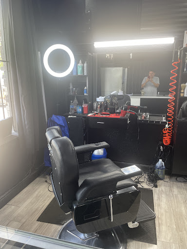 EC Barbers - Visual
