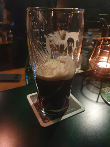 Lotti's Pub - Visual