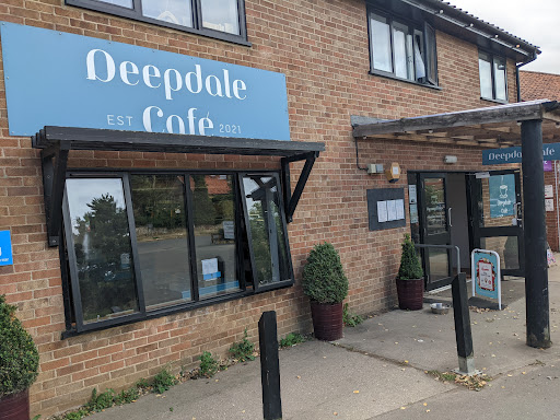 Deepdale Cafe Logo