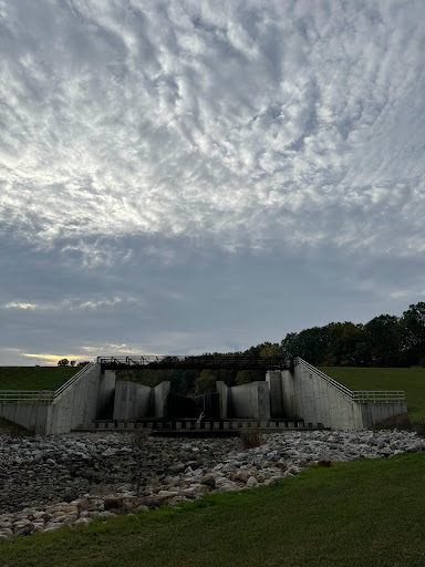 Mt. Gilead Dam Parking - Thumbnail