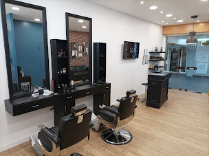 Photo n°4 de Ascarry Coiffeur Pour Homme à Saint-Égrève (Salon de coiffure)