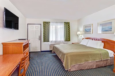 Photos of Travelodge Hollywood-Vermont/Sunset