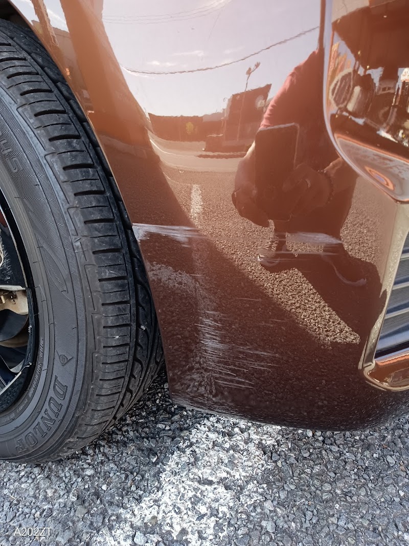 本庄市の格安鈑金：車の傷修理専門店 土屋整備工場本庄店