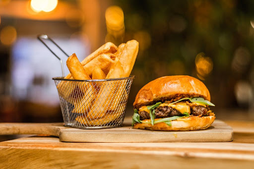 Photo 9 - Alfred Burger