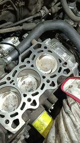 Opiniones de Taller Mecánico Llaupi Car en Temuco - Taller de reparación de automóviles