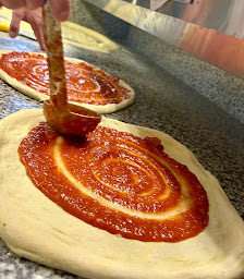 Photo n°9 de bibampizz à Saint-Jean-de-Luz (Pizzas à emporter)