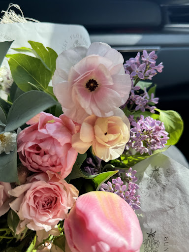 Suncrest Flowers - Visual