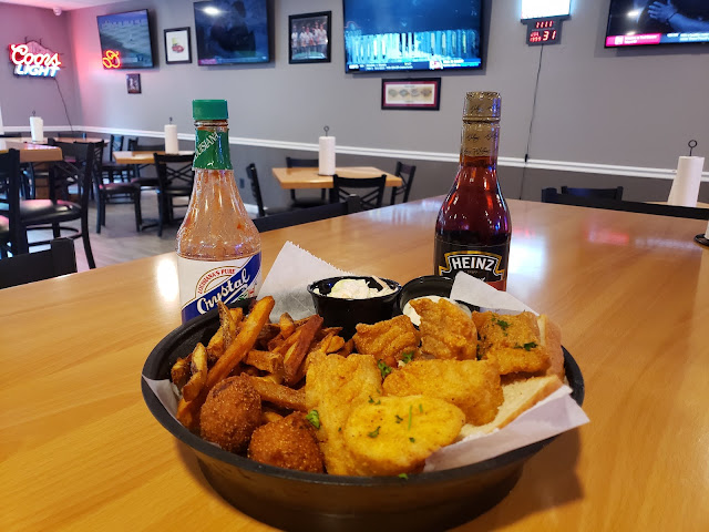 1st Street Lounge by null