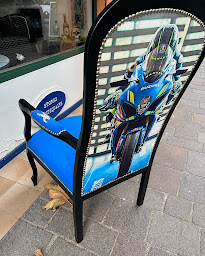 Photo n°13 de Artisan Tapissier Christophe à Millau (Magasin de meubles)