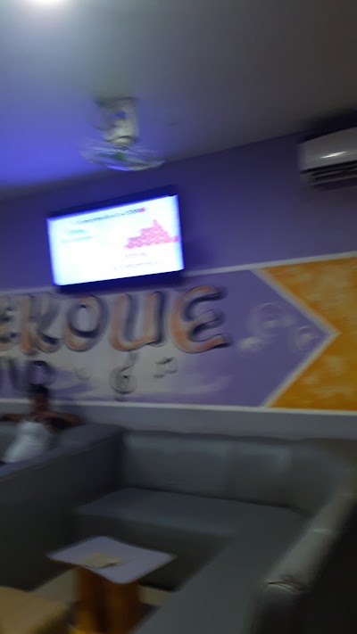 Photos of DUEKOUE VIP