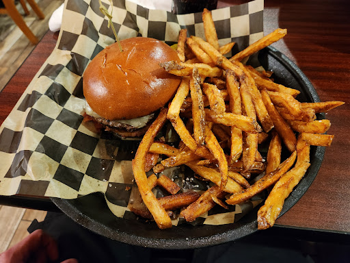 The Town Cabin Deli & Pub - Thumbnail
