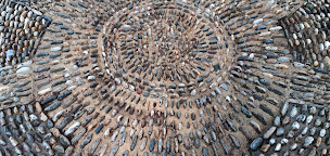 Photo n°7 de Chambre d'hôtes et table d'hôtes La Source en Aveyron à Saint-André-de-Najac (Mini-golf)