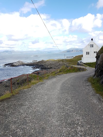 Photos of Kr&aring;kenes Lighthouse