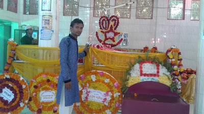 Photos of Peton Shah (R) Mazar