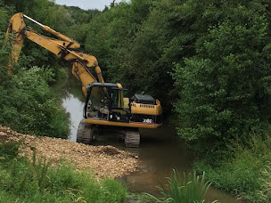 Photo n°8 de Bonneau & Cie à Saint-Benoît-sur-Loire (Service d'entretien et de réparation de fosses septiques)