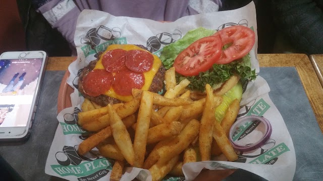 Home Plate Bay Street Grill