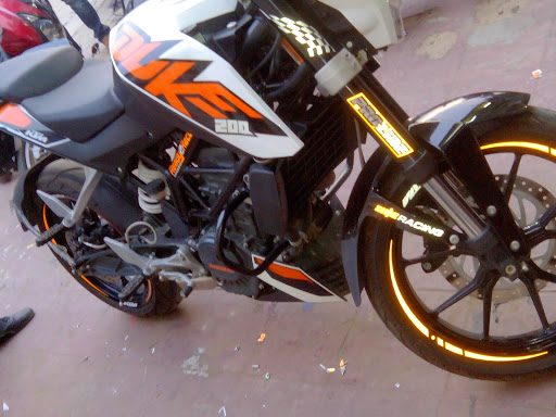 bike wheel stickering post image