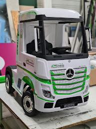 Photo n°7 de Carreras Cyril Transports & Services à Saint-Laurent-du-Pont (Société de transport routier)