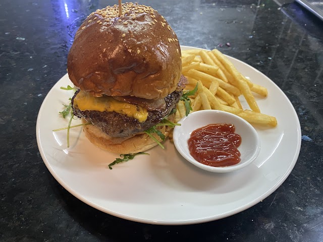 Johnny Be Good Restaurant & Bar