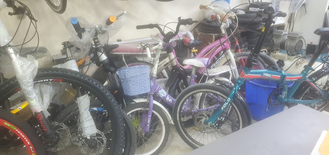 DAR AL SHOMOUKH BICYCLES TRADING SHOPPING CENTRE Hours