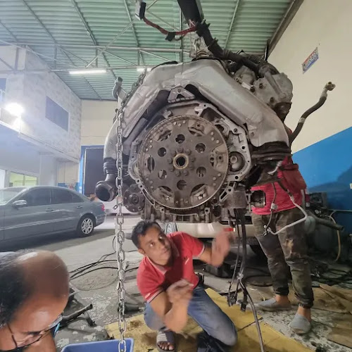 Al Mirsad Auto Maint. Workshop - Sharjah