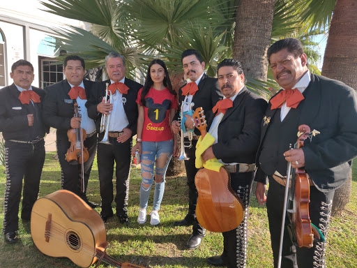 Mariachi "Los Caporales de Tijuana"