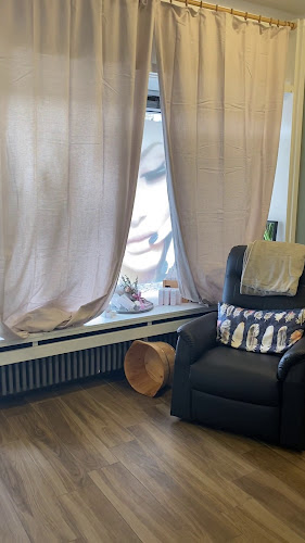 Rezensionen über Kuster Kosmetikstudio in Muttenz - Kosmetikgeschäft