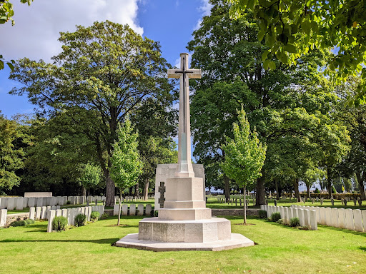Caudry British Cemetery - Thumbnail